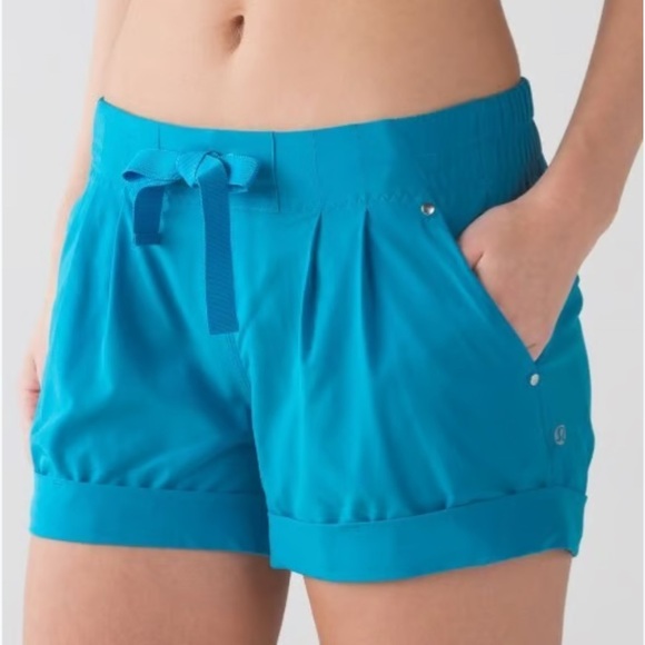 lululemon athletica Pants - Lululemon Spring Break Away Short Lightweight Blue Running Shorts